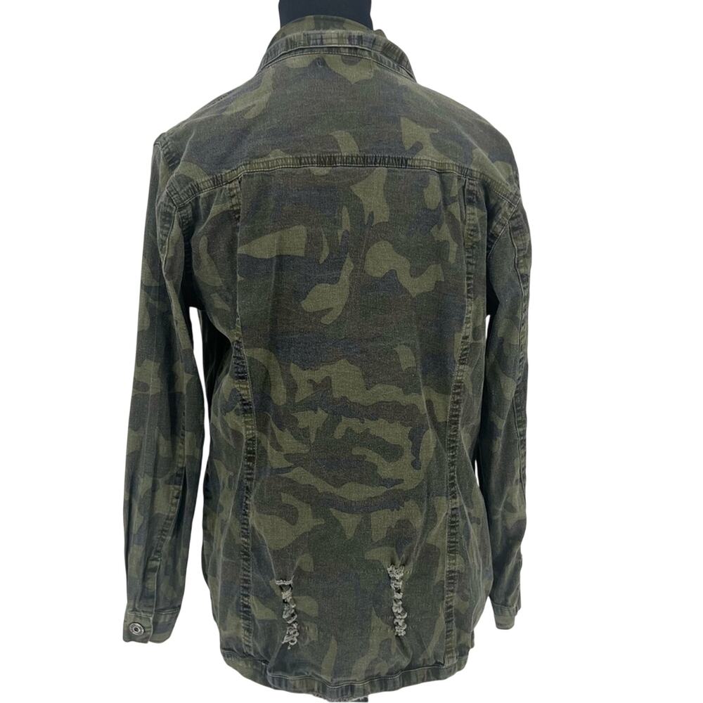 Distressed Camouflage Button-Up Jacket Size Medium - image 2